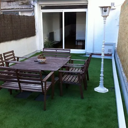 O&M Apartments Barcelona Апартаменты