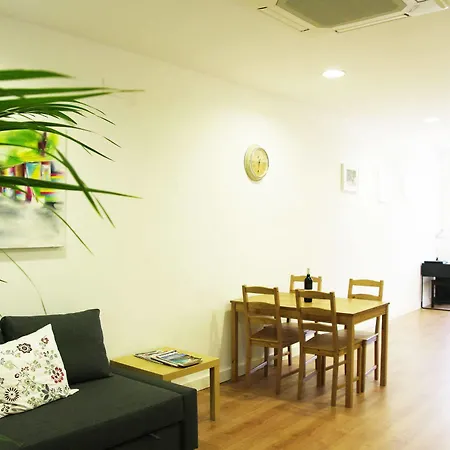 O&M Apartments Barcelona *