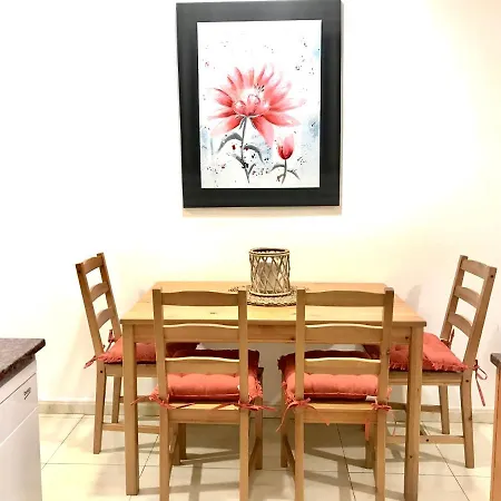O&M Apartments Barcelona Апартаменты Барселона
